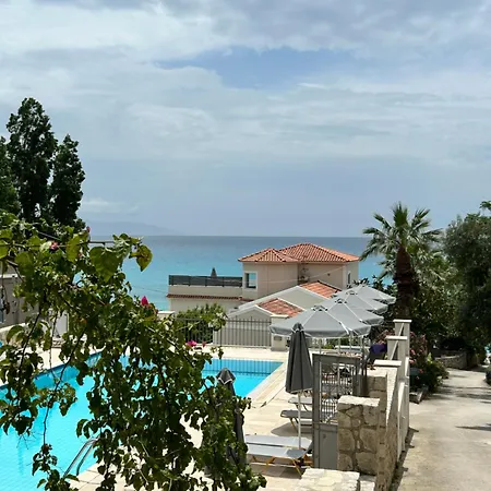 Seaside Penthouse Appartement Mesokhórion